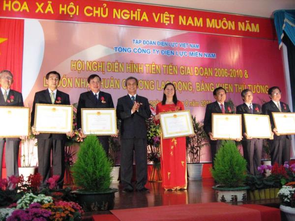Công đoàn Tổng công ty Điện lực miền Nam Hiệu quả từ những phong trào thi đua